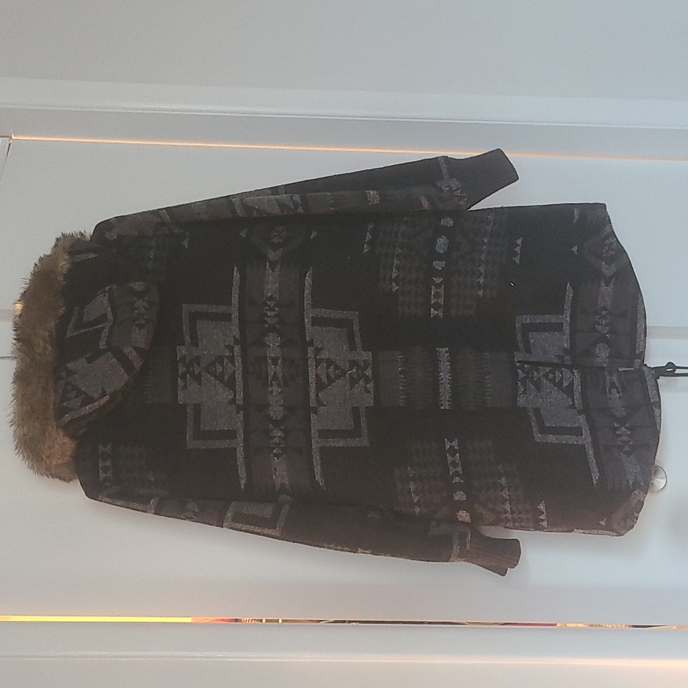 Aztec winter coat - Picture 4 of 8